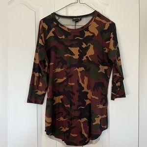 🇨🇦 Dotty Clothing camo print long sleeved baseball T